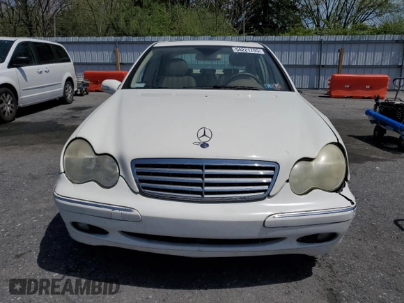 2005 Mercedes-Benz C 240 with VIN WDBRF81J85F664075, listed as a Copart auction lot 54221705 with Not provided miles and Salvage title. Bid and sale history available at DreamBid. Image 5.
