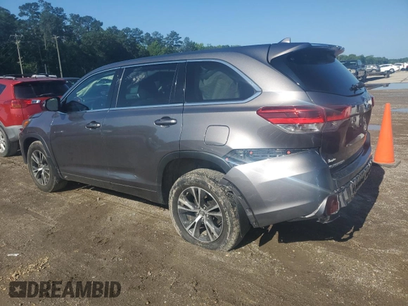 2018 Toyota Highlander LE with VIN 5TDZZRFH4JS250712, listed as a Copart auction lot 55106765 with 88,836 mi miles and Salvage title. Bid and sale history available at DreamBid. Image 2.