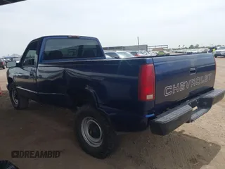 2000 Chevrolet Silverado 2500 z VIN 1GCGC24R1YR112498, wystawiony jako IAAI lot #42386089 z przebiegiem 41 338 mil mil oraz . Historia ofert i sprzedaży dostępna na DreamBid. Obrazek 3.