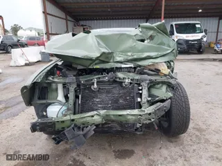 2020 Dodge Challenger SXT with VIN 2C3CDZAG7LH134915, listed as a IAAI auction lot 40704472 with 92,142 mi miles. Bid and sale history available at carsss.com. Image 12.