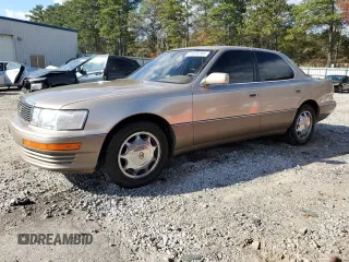 1994 Lexus LS z VIN JT8UF11E7R0195154, wystawiony jako Copart lot #81828264 z przebiegiem 142 045 mil mil oraz Szkody całkowita. Historia ofert i sprzedaży dostępna na DreamBid. Obrazek 1.