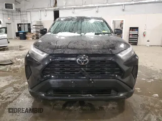2024 Toyota RAV4 LE with VIN 2T3F1RFV4RC425973, listed as a Copart auction lot 43422345 with 26,682 mi miles and Salvage Title. Bid and sale history available at carsss.com. Image 5.