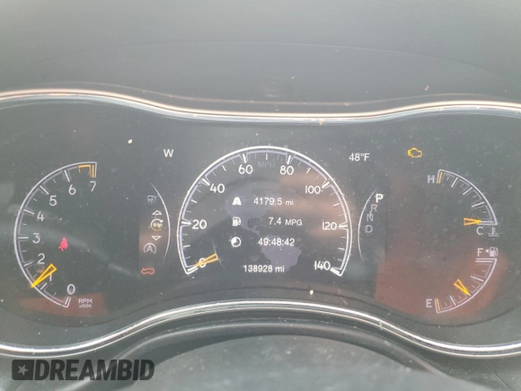 2017 Jeep Grand Cherokee Altitude z VIN 1C4RJFAG4HC714596, wystawiony jako Copart lot #51675295 z przebiegiem 138 928 mil mil oraz Szkoda całkowita • Salvage title. Historia ofert i sprzedaży dostępna na DreamBid. Obrazek 9.