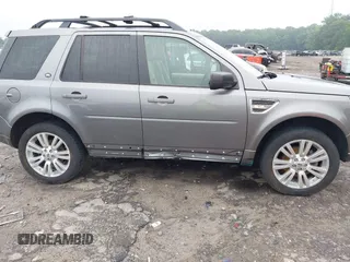 2010 Land Rover LR2 HSE z VIN SALFT2BNXAH208548, wystawiony jako IAAI lot #42387739 z przebiegiem 147 093 mil mil oraz . Historia ofert i sprzedaży dostępna na DreamBid. Obrazek 6.