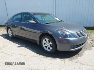 2007 Nissan Altima 2.5 S with VIN 1N4AL21E07N438943, listed as a IAAI auction lot 41993187 with 270,582 mi miles. Bid and sale history available at carsss.com. Image 1.