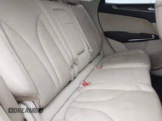 2019 Lincoln MKC Reserve with VIN 5LMTJ3DHXKUL21088, listed as a IAAI auction lot 42142205 with Not provided miles and . Bid and sale history available at DreamBid. Image 8.
