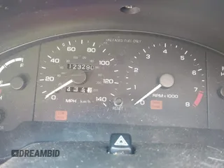 1996 Ford Probe z VIN 1ZVLT22B0T5127219, wystawiony jako IAAI lot #42279311 z przebiegiem 123 290 mil mil oraz . Historia ofert i sprzedaży dostępna na DreamBid. Obrazek 7.