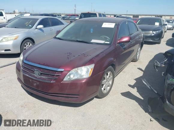 2007 Toyota Avalon XL z VIN 4T1BK36B97U205988, wystawiony jako IAAI lot #41738847 z przebiegiem 99 951 mil mil oraz . Historia ofert i sprzedaży dostępna na DreamBid. Obrazek 2.