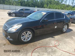 2015 Infiniti Q40 with VIN JN1CV6AP8FM500702, listed as a Copart auction lot 68034084 with 0 mi miles and Non Repairable. Bid and sale history available at carsss.com. Image 1.