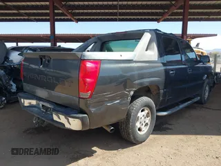 2005 Chevrolet Avalanche Z66 с VIN 3GNEC12Z35G294843, выставлен на аукционе IAAI как лот 42401044 с пробегом Не указан миль и . История ставок и продаж доступна на DreamBid. Изображение 4.
