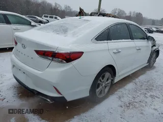 2018 Hyundai Sonata Sport with VIN 5NPE34AF9JH665989, listed as a IAAI auction lot 41621642 with 92,167 mi miles and . Bid and sale history available at carsss.com. Image 4.