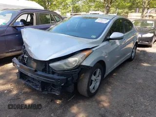 2011 Hyundai Elantra Limited с VIN 5NPDH4AE8BH022281, выставлен на аукционе IAAI как лот 42567284 с пробегом 180 520 миль миль и . История ставок и продаж доступна на DreamBid. Изображение 2.