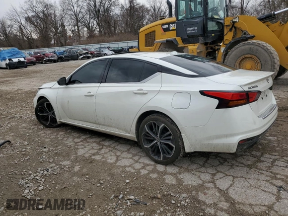 2023 Nissan Altima 2.5 SR with VIN 1N4BL4CV0PN303927, listed as a Copart auction lot 47737035 with 45,148 mi miles and Salvage Title. Bid and sale history available at carsss.com. Image 2.