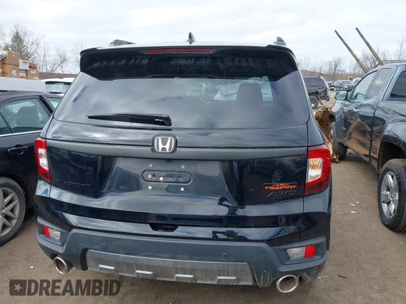 2022 Honda Passport TrailSport z VIN 5FNYF8H60NB011632, wystawiony jako IAAI lot #41779705 z przebiegiem 42 038 mil mil oraz . Historia ofert i sprzedaży dostępna na DreamBid. Obrazek 17.