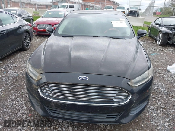 2013 Ford Fusion SE with VIN 3FA6P0HR4DR368010, listed as a IAAI auction lot 41941471 with 197,359 mi miles. Bid and sale history available at carsss.com. Image 6.