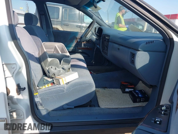 1995 Chevrolet Caprice z VIN 1G1BL52W0SR183101, wystawiony jako IAAI lot #42471866 z przebiegiem 158 647 mil mil oraz . Historia ofert i sprzedaży dostępna na DreamBid. Obrazek 5.