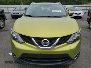 2017 Nissan Rogue SL z VIN JN1BJ1CR9HW100499, wystawiony jako Copart lot #56340645 z przebiegiem 142 334 mil mil oraz Szkoda całkowita • Salvage title. Historia ofert i sprzedaży dostępna na DreamBid. Obrazek 5.