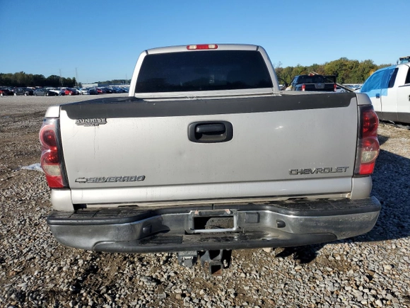 2005 Chevrolet Silverado 1500 LT with VIN 2GCEC19T751225768, listed as a Copart auction lot 79506054 with 212,068 mi miles and Salvage Title. Bid and sale history available at carsss.com. Image 6.