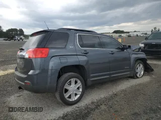 2011 GMC Terrain SLT-1 z VIN 2CTALUEC6B6319004, wystawiony jako Copart lot #52146545 z przebiegiem 134 849 mil mil oraz Szkody całkowita. Historia ofert i sprzedaży dostępna na DreamBid. Obrazek 3.