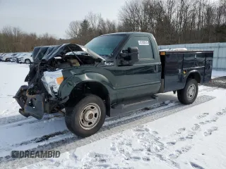 2016 Ford F-350 with VIN 1FDRF3B6XGEC44305, listed as a Copart auction lot 41782615 with 174,301 mi miles and Salvage title. Bid and sale history available at DreamBid. Image 1.