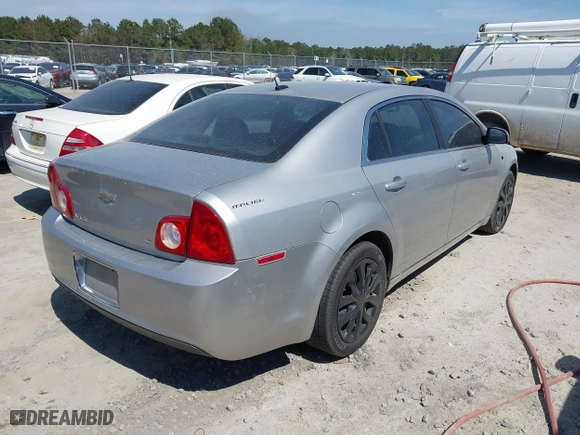 2008 Chevrolet Malibu LT w/1LT with VIN 1G1ZH57B08F250165, listed as a IAAI auction lot 41784650 with 200,156 mi miles. Bid and sale history available at carsss.com. Image 4.