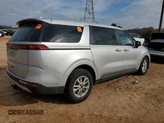 2022 Kia Carnival LXS with VIN KNDNB4H33N6117811, listed as a Copart auction lot 82462004 with 111,139 mi miles and Salvage Title. Bid and sale history available at carsss.com. Image 3.