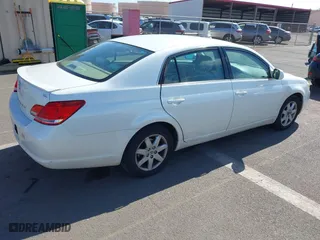 2005 Toyota Avalon XL with VIN 4T1BK36BX5U047867, listed as a IAAI auction lot 41895703 with 130,429 mi miles. Bid and sale history available at carsss.com. Image 4.