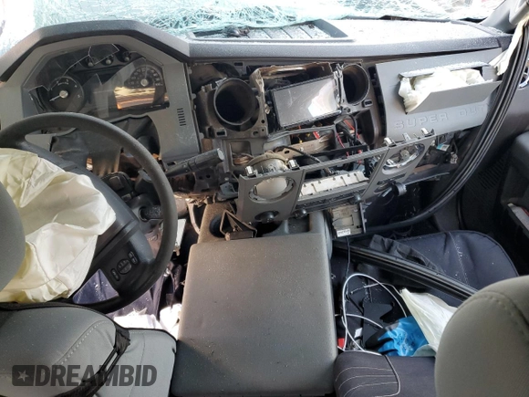 2011 Ford F-350 XL with VIN 1FT8W3BT3BEC03853, listed as a Copart auction lot 84303934 with Not Provided miles and Salvage Title. Bid and sale history available at DreamBid. Image 8.