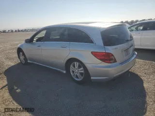2009 Mercedes-Benz R-Class 3.5L with VIN 4JGCB65E79A089261, listed as a Copart auction lot 72660914 with 211,892 mi miles and Clean Title. Bid and sale history available at carsss.com. Image 2.