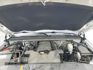 2017 Chevrolet Suburban LT z VIN 1GNSKHKC6HR278232, wystawiony jako Copart lot #57440745 z przebiegiem 121 712 mil mil oraz Szkoda całkowita • Salvage title. Historia ofert i sprzedaży dostępna na DreamBid. Obrazek 12.