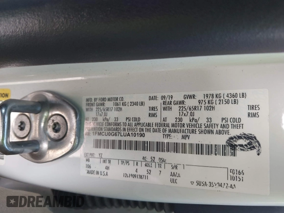 2020 Ford Escape SE z VIN 1FMCU0G67LUA10190, wystawiony jako IAAI lot #42533228 z przebiegiem 135 961 mil mil oraz . Historia ofert i sprzedaży dostępna na DreamBid. Obrazek 9.