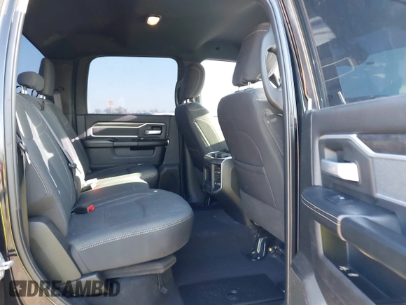 2020 Ram 2500 Big Horn with VIN 3C6UR5DL9LG281571, listed as a IAAI auction lot 41775961 with 118,842 mi miles. Bid and sale history available at carsss.com. Image 8.