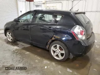 2010 Pontiac Vibe z VIN 5Y2SM6E01AZ404849, wystawiony jako Copart lot #59435015 z przebiegiem 140 506 mil mil oraz Szkoda całkowita • Salvage title. Historia ofert i sprzedaży dostępna na DreamBid. Obrazek 2.