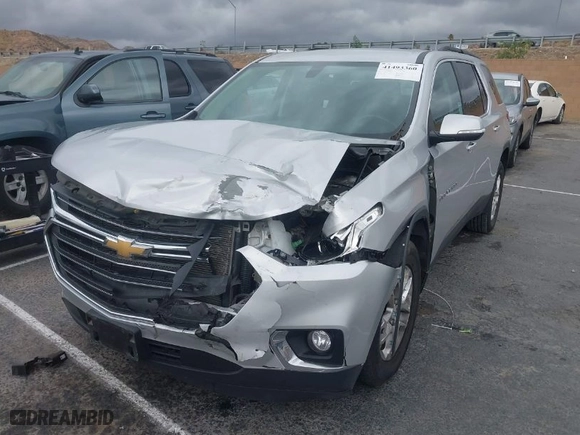 2021 Chevrolet Traverse LT Cloth with VIN 1GNERGKW7MJ257900, listed as a IAAI auction lot 41493360 with 47,412 mi miles. Bid and sale history available at carsss.com. Image 2.