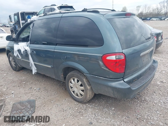 2005 Chrysler Town & Country Touring with VIN 2C4GP54L75R429550, listed as a IAAI auction lot 41947692 with 219,368 mi miles. Bid and sale history available at carsss.com. Image 3.