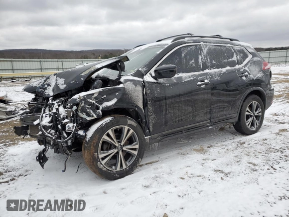 2017 Nissan Rogue SL z VIN 5N1AT2MV9HC798355, wystawiony jako Copart lot #46107415 z przebiegiem 101 683 mil mil oraz Szkoda całkowita • Salvage title. Historia ofert i sprzedaży dostępna na DreamBid. Obrazek 1.