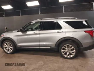 2022 Ford Explorer Platinum с VIN 1FM5K8HW3NNA10499, выставлен на аукционе IAAI как лот 42436872 с пробегом 30 186 миль миль и . История ставок и продаж доступна на DreamBid. Изображение 15.
