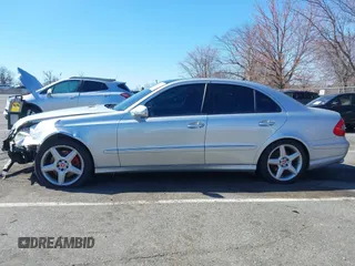 2009 Mercedes-Benz E 350 Luxury z VIN WDBUF87X99B417392, wystawiony jako IAAI lot #41890891 z przebiegiem 172 385 mil mil oraz . Historia ofert i sprzedaży dostępna na DreamBid. Obrazek 14.