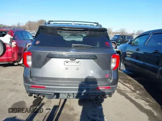 2020 Ford Explorer ST with VIN 1FM5K8GCXLGB71411, listed as a IAAI auction lot 41131576 with 72,162 mi miles. Bid and sale history available at carsss.com. Image 16.