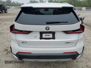 2023 BMW X1 xDrive28i z VIN WBX73EF0XP5W51338, wystawiony jako Copart lot #56116895 z przebiegiem 29 305 mil mil oraz Szkody całkowita. Historia ofert i sprzedaży dostępna na DreamBid. Obrazek 6.