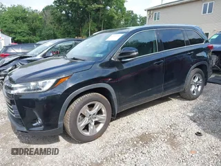 2019 Toyota Highlander Limited with VIN 5TDDZRFH5KS704283, listed as a IAAI auction lot 42597169 with 26,147 mi miles and . Bid and sale history available at DreamBid. Image 2.