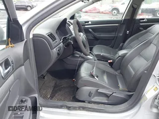 2007 Volkswagen Jetta Wolfsburg Edition с VIN 3VWEG71K67M155277, выставлен на аукционе IAAI как лот 42348863 с пробегом 141 788 миль миль и . История ставок и продаж доступна на DreamBid. Изображение 5.
