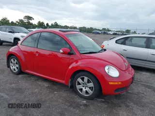 2007 Volkswagen Beetle with VIN 3VWRW31C77M521978, listed as a IAAI auction lot 42618459 with 172,332 mi miles and . Bid and sale history available at DreamBid. Image 1.