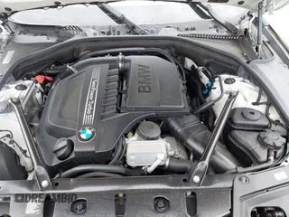 2011 BMW 5 Series 535i xDrive z VIN WBAFU7C57BDU56228, wystawiony jako IAAI lot #42258270 z przebiegiem 103 823 mil mil oraz . Historia ofert i sprzedaży dostępna na DreamBid. Obrazek 10.