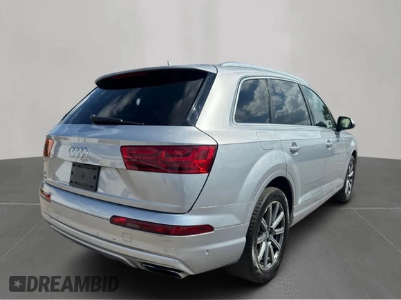 2019 Audi Q7 Premium Plus with VIN WA1LHAF75KD017740, listed as a Copart auction lot 66764355 with 120,399 mi miles and Clean title. Bid and sale history available at DreamBid. Image 4.
