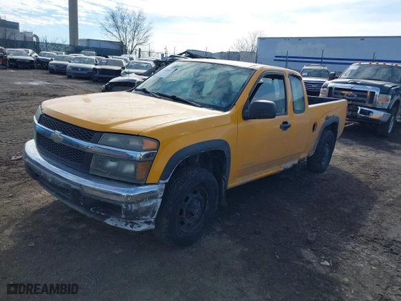 2005 Chevrolet Colorado LS Z71 with VIN 1GCDT196458255572, listed as a IAAI auction lot 41465817 with 277,053 mi miles. Bid and sale history available at carsss.com. Image 2.