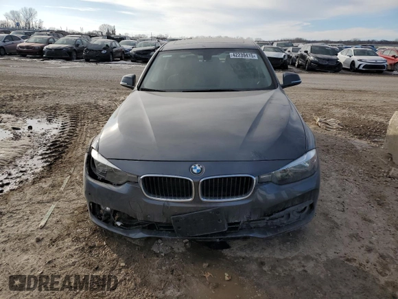 2016 BMW 3 Series 320i xDrive with VIN WBA8A3C54GK690792, listed as a Copart auction lot 42239415 with 26,836 mi miles and Salvage Title. Bid and sale history available at DreamBid. Image 5.