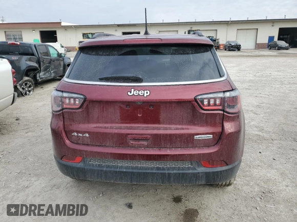 2022 Jeep Compass Latitude with VIN 3C4NJDBB2NT111913, listed as a Copart auction lot 47461105 with 35,946 mi miles and Salvage Title. Bid and sale history available at DreamBid. Image 6.