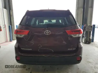 2017 Toyota Highlander XLE z VIN 5TDJZRFH8HS371458, wystawiony jako Copart lot #53861415 z przebiegiem 160 802 mil mil oraz Szkoda całkowita • Salvage title. Historia ofert i sprzedaży dostępna na DreamBid. Obrazek 6.