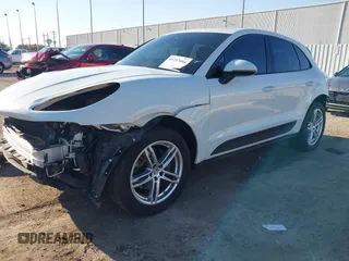 2017 Porsche Macan z VIN WP1AA2A55HLB07044, wystawiony jako IAAI lot #41737664 z przebiegiem 58 654 mil mil oraz . Historia ofert i sprzedaży dostępna na DreamBid. Obrazek 21.